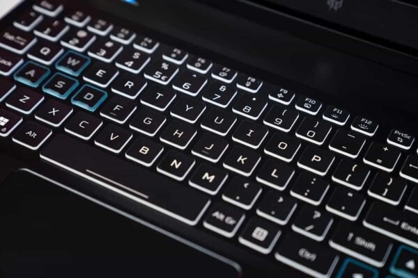 Acer Predator Helios Neo 16S AI PHN16S-71-91DW | Intel Core Ultra 9 275HX | RTX 5070 Ti 12GB | 16GB RAM | 1TB SSD | 16″ WQXGA OLED 240Hz Display | Windows 11 | 2 Year Warranty